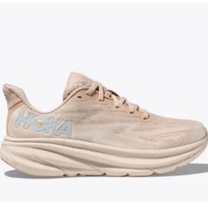 Hoka Clifton 9 shifting sand